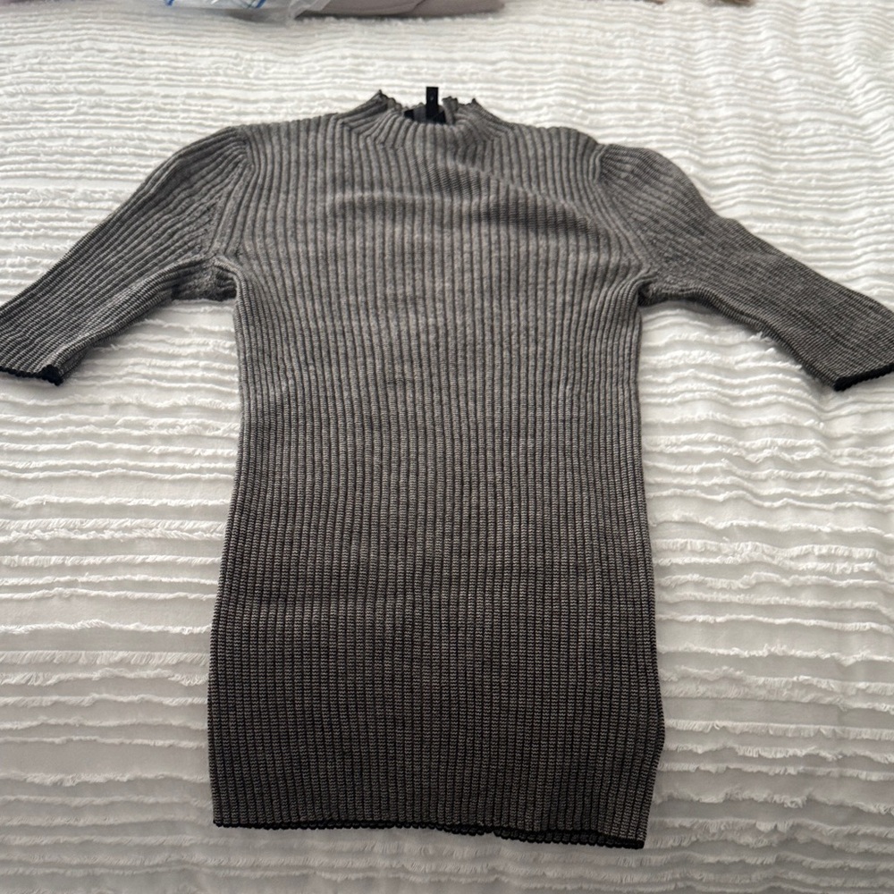 Theory Gray Ribbed Sweater - Picture 6 of 8